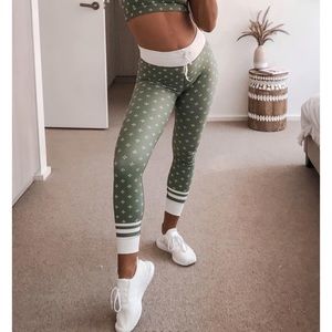 Sarah’s Day Olive Clover Leggings